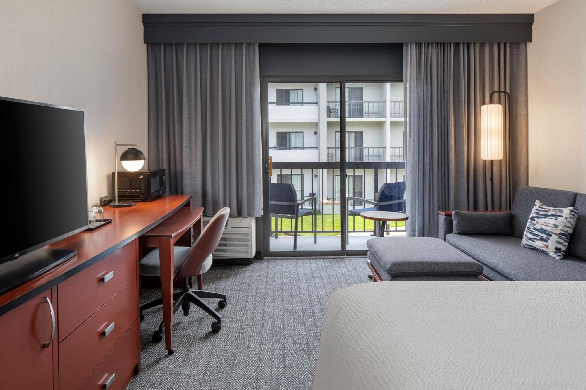 Courtyard By Marriott Chicago Waukegan / Gurnee Hotel Exterior foto
