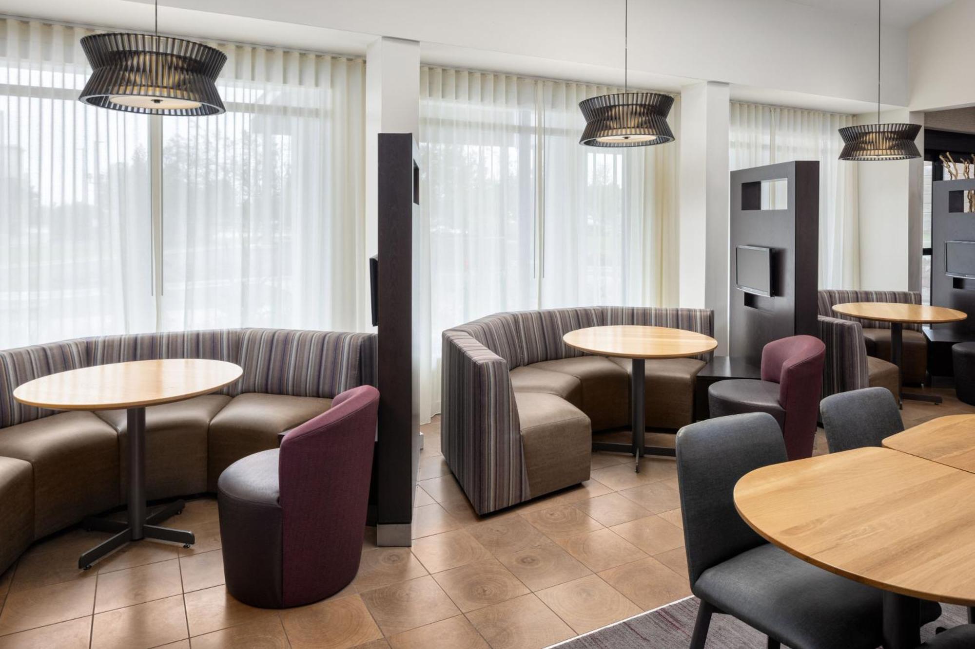 Courtyard By Marriott Chicago Waukegan / Gurnee Hotel Exterior foto